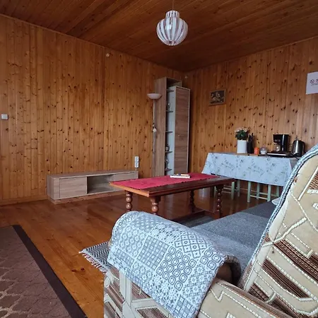 Viru 12 Raekuela House Sauna Puhkemaja *