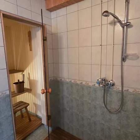 Puhkemaja Viru 12 Raekuela House Sauna *
